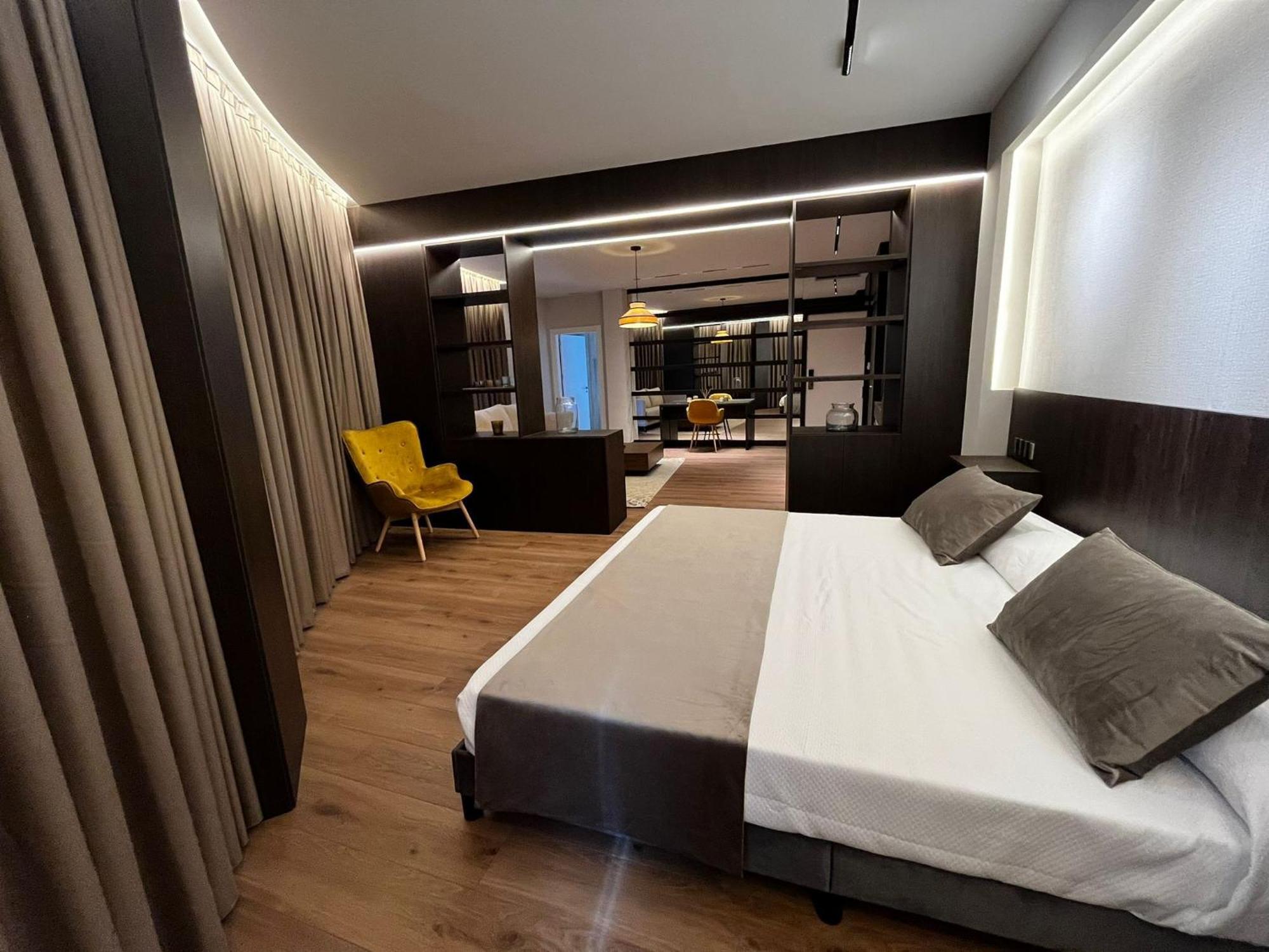 Hotel Reyes Ziries Albolote Zewnętrze zdjęcie