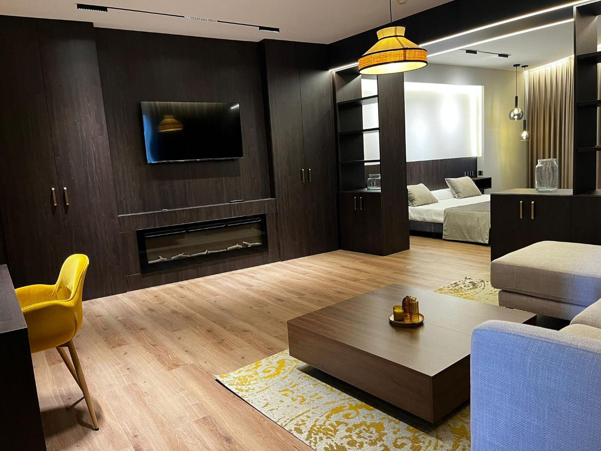 Hotel Reyes Ziries Albolote Zewnętrze zdjęcie