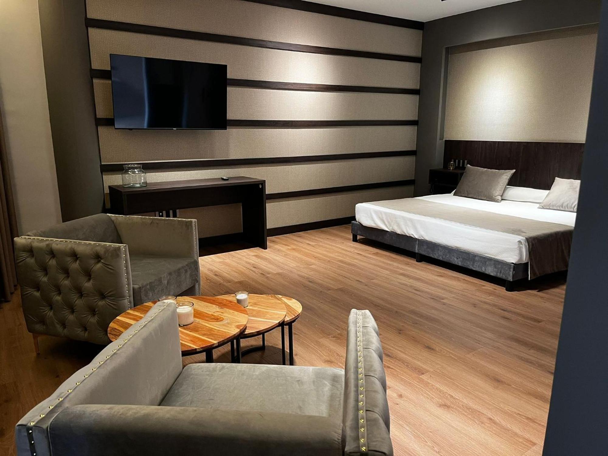Hotel Reyes Ziries Albolote Zewnętrze zdjęcie