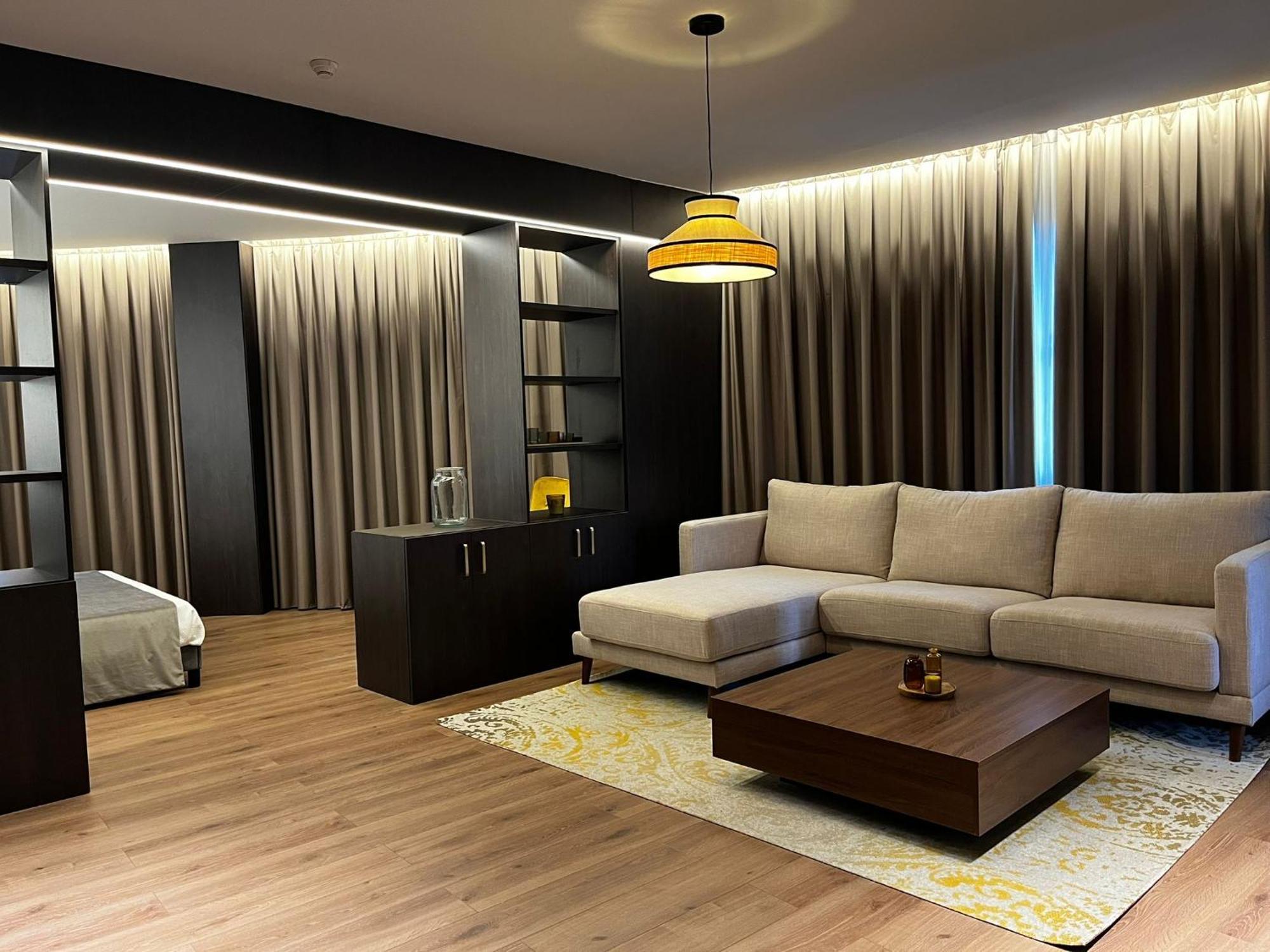 Hotel Reyes Ziries Albolote Zewnętrze zdjęcie