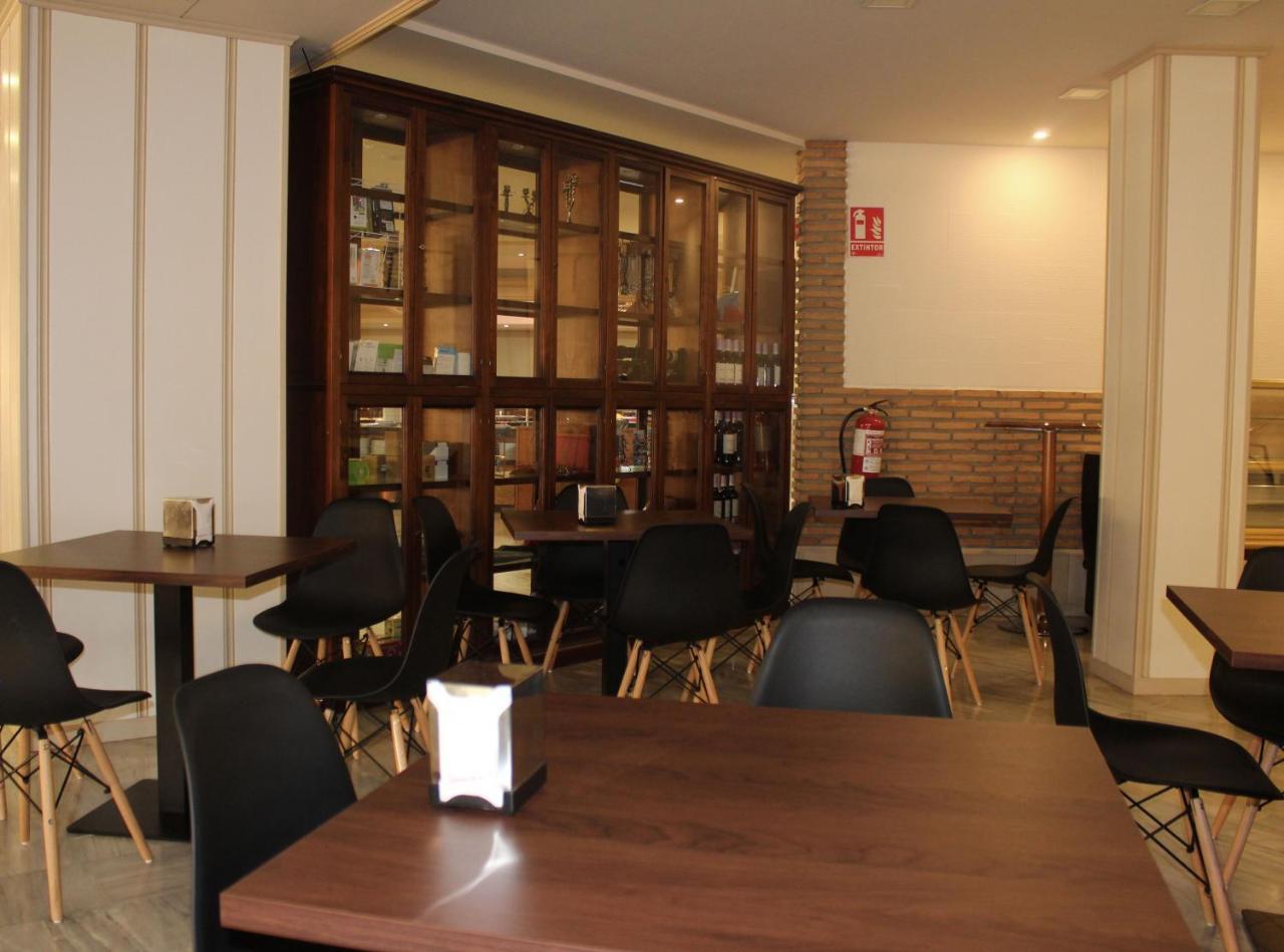 Hotel Reyes Ziries Albolote Zewnętrze zdjęcie